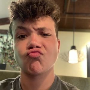 Meet your Posher, Kody